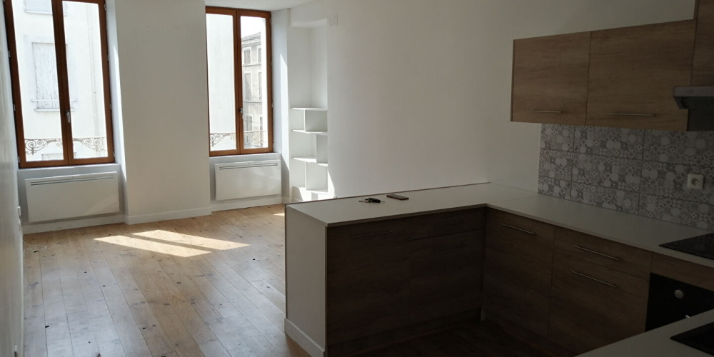 immeuble à VILLENEUVE SUR LOT (47300)